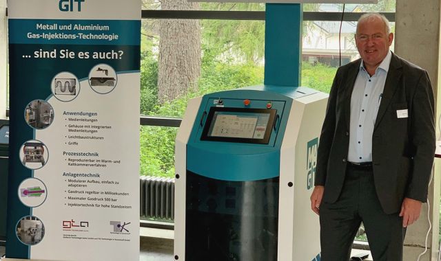 Franz Krall präsentiert die MAGIT-Steuereinheit